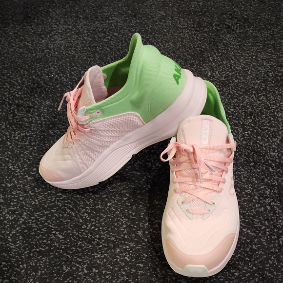 Saysh The Felix Runner AKA'24 - Picture 1 of 9